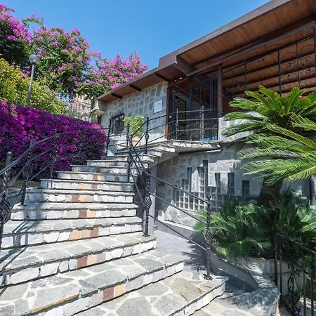 292 - Villare, Con Piscina E Terrazza, Relax Nel Di * Lavagna
