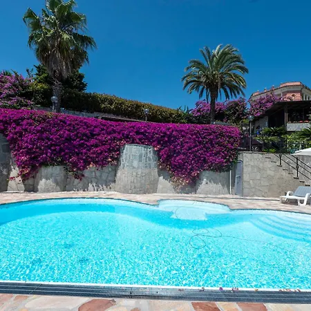 292 - Villare, Con Piscina E Terrazza, Relax Nel Di