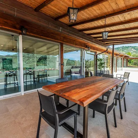 292 - Villare, Con Piscina E Terrazza, Relax Nel Di Apartmán *