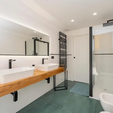 292 - Villare, Con Piscina E Terrazza, Relax Nel Di *