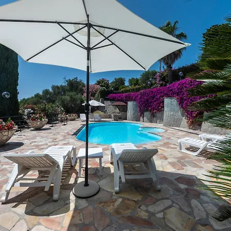 292 - Villare, Con Piscina E Terrazza, Relax Nel Di Lavagna